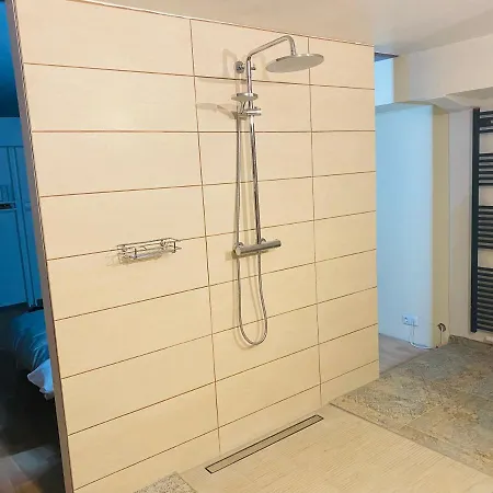 Tinyhaus & Souterrain In