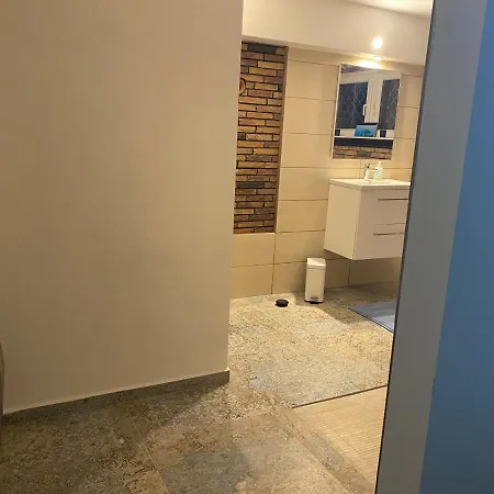 Apartment Tinyhaus & Souterrain In