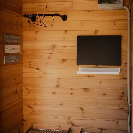 Tinyhaus & Souterrain In