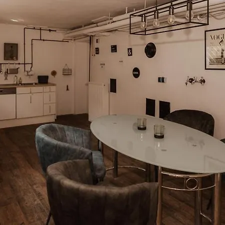 Tinyhaus & Souterrain In Ortenberg (Hessen)