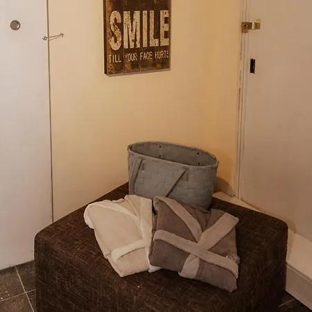 Apartment Tinyhaus & Souterrain In Ortenberg (Hessen)