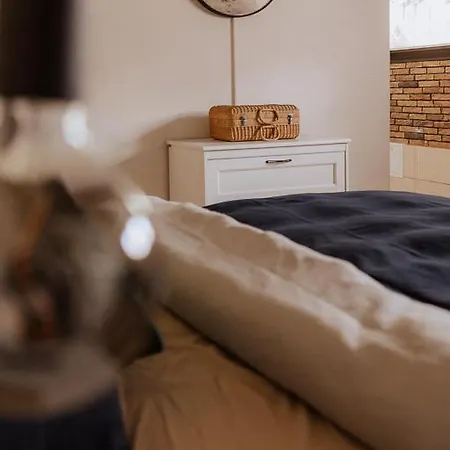 Tinyhaus & Souterrain In Apartment